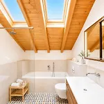 Dreamy Lakeview Attic Escape 아파트