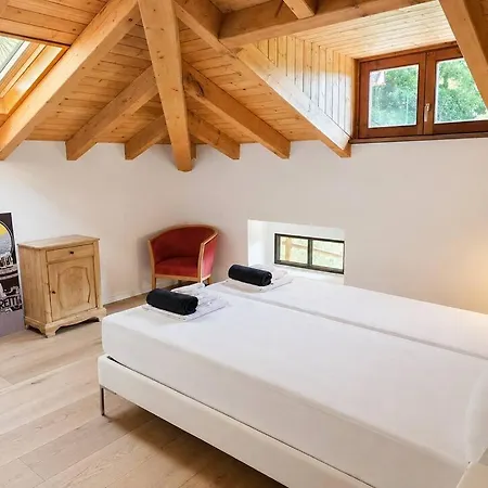 Appartement Dreamy Lakeview Attic Escape *