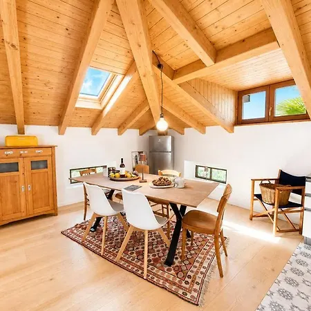 Appartement Dreamy Lakeview Attic Escape *