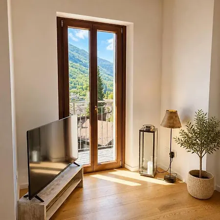 Dreamy Lakeview Attic Escape Appartement *